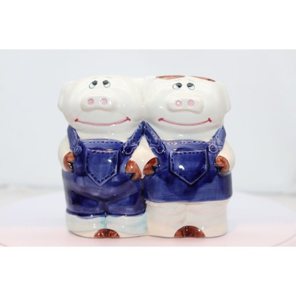 Salt & Pepper Shakers - UCCG Pigs in Jeans Overalls w/ Napkin Holder made in Tai - Picture 6 of 8